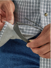 Load image into Gallery viewer, Wrangler Western Performance Blk Pld Snap 112333316