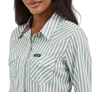 Wrangler Retro® Western Dress Snap Top - Green  112367183