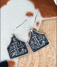 Load image into Gallery viewer, Tipi Cattle Tag Initial Silvertone Earrings