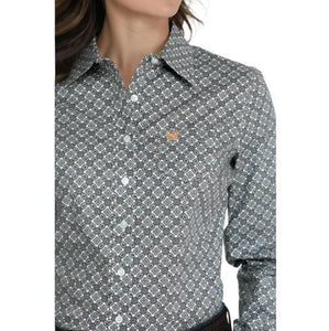 Cinch Women's LS Button Up Shirt - Wh/Blu Medallion Print MTW9164252