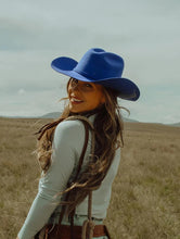 Load image into Gallery viewer, Outback  1115-Sparks Nevada Colbalt