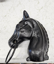 Load image into Gallery viewer, Action Horse Head Hitchin Post