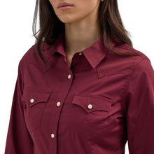 Load image into Gallery viewer, Wrangler Ladies Retro® Long Sleeve Solid Shirt - Windsor Wine 112358014