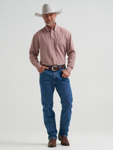 Load image into Gallery viewer, WRANGLER FA26 WEST MEN GS EC LS 1PKT PRT RED-648 112381955