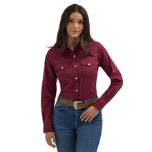 Load image into Gallery viewer, Wrangler Ladies Retro® Long Sleeve Solid Shirt - Windsor Wine 112358014