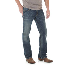 Load image into Gallery viewer, Wrangler Retro Slim Boot Stretch