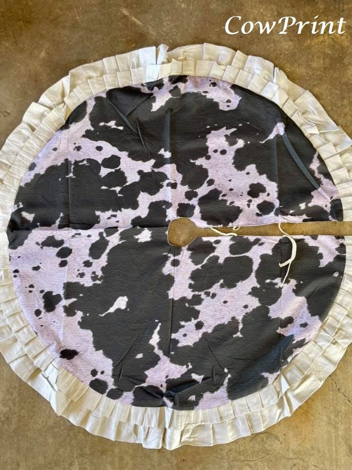 GG Western Christmas Tree Skirt