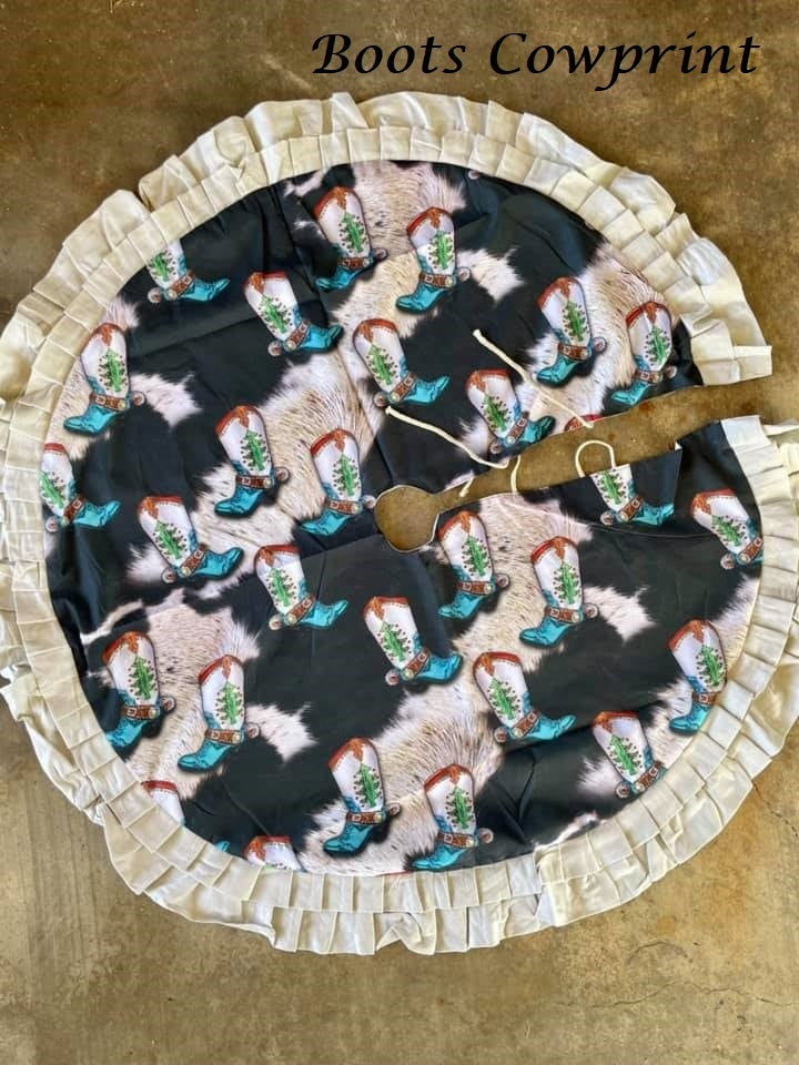 GG Western Christmas Tree Skirt