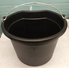 Load image into Gallery viewer, K&amp;D Equestrian 20 Qt Flat Back Buckets