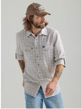 Load image into Gallery viewer, Wrangler Classic Fit Performance Mens Tan Plaid L/S Shirt 112326185