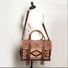 Load image into Gallery viewer, American Darling Saddle Blanket &amp; Tooled Lg Tote ADBGZ200D