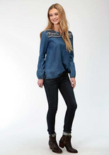 Load image into Gallery viewer, Roper 03-050-0592-0171 Denim Top