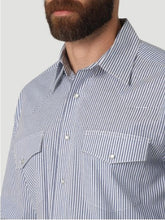 Load image into Gallery viewer, Wrangler LS Snap Shirt Blue Plaid 112318686